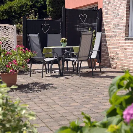 Ferienwohnung Haus Luzia Sankt Aldegund Exterior foto